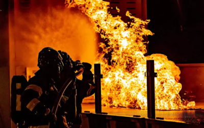 Incendie spectaculaire à la mairie du 12ᵉ arrondissement de Paris